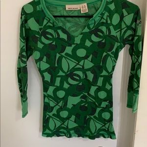 Green designed 3/4 sleeve Henley